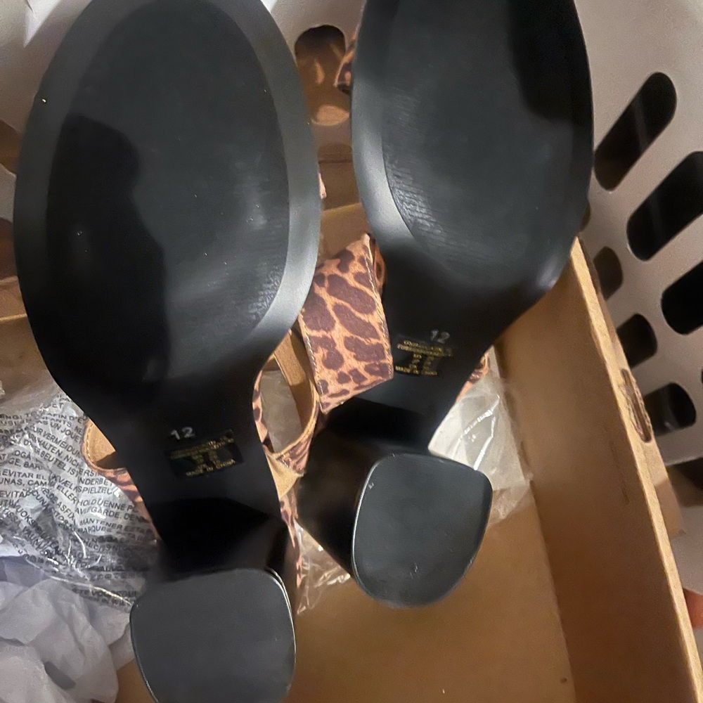 Leopard Print Sandals - Picture 3 of 5